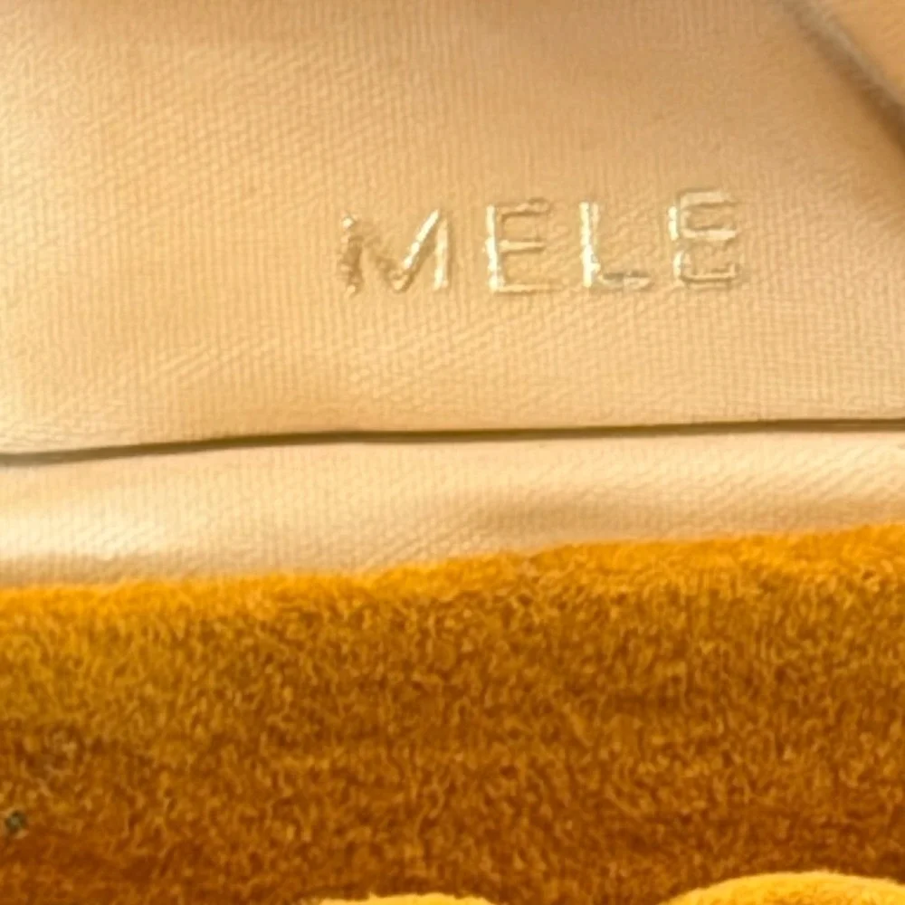 Mele Vintage Jewelry Box Tan Faux Leather Gold Trim Ring Organizer Travel Case